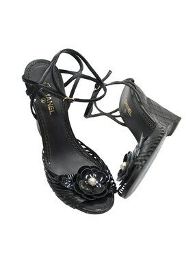 Chanel AUTHENTIC Pre-Fall 2016 Quilted Camellia Wedge Sandals in Black